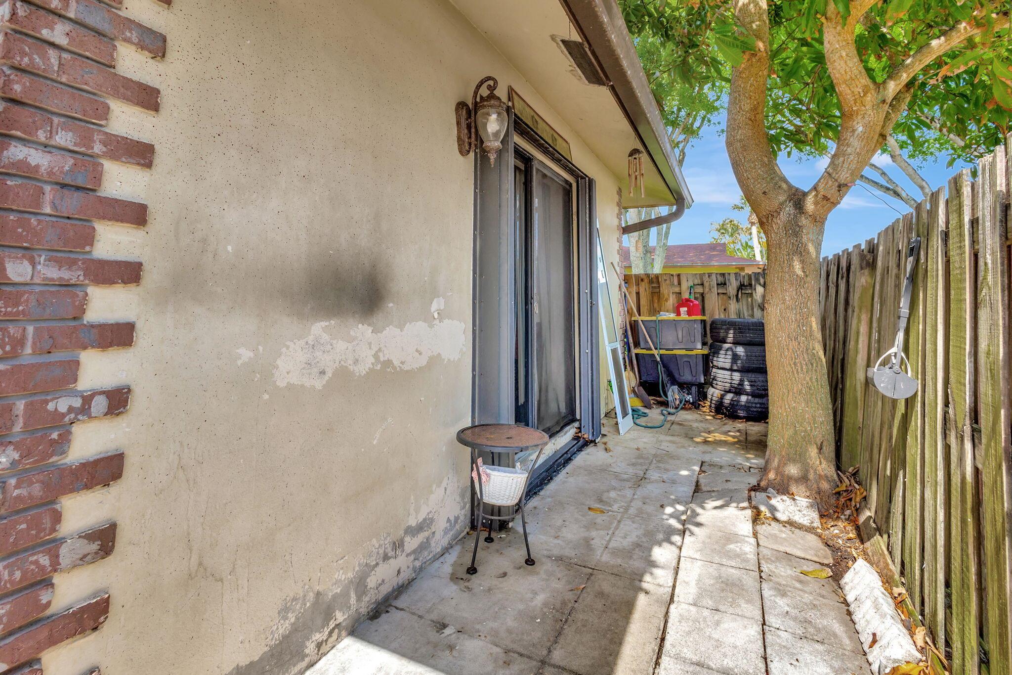 4296 Woodstock Drive A