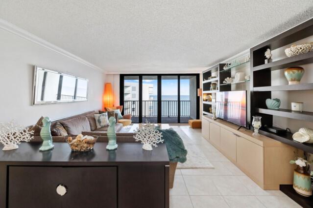 DUNE DECK OF THE PALM BEA - Residential