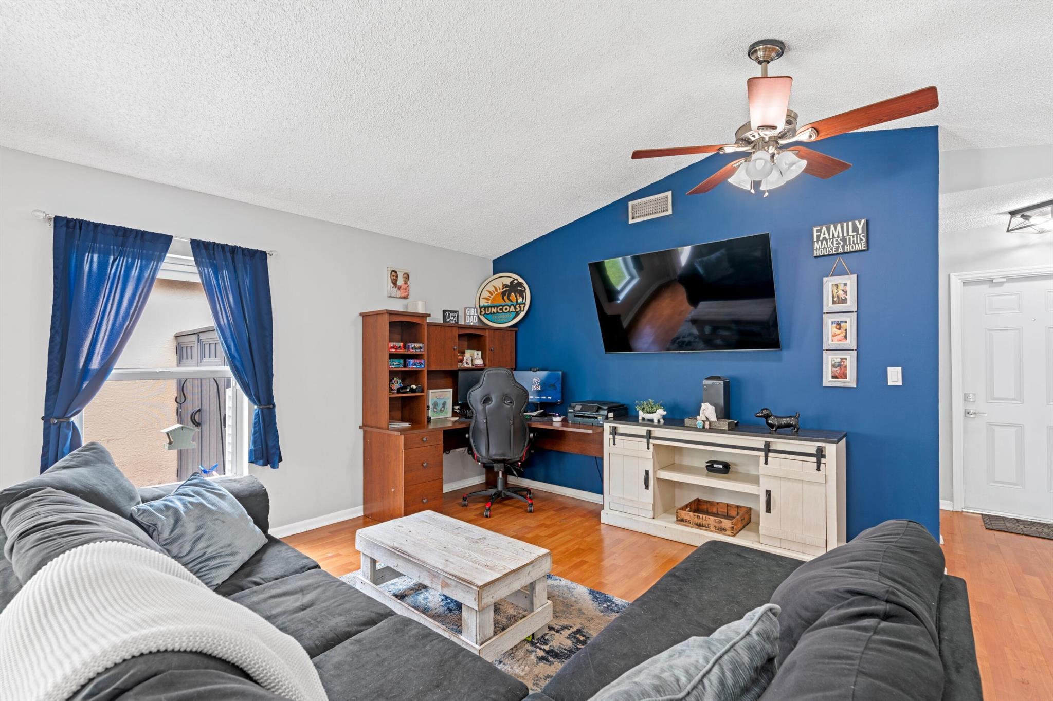 4424 SW 72nd Terrace
