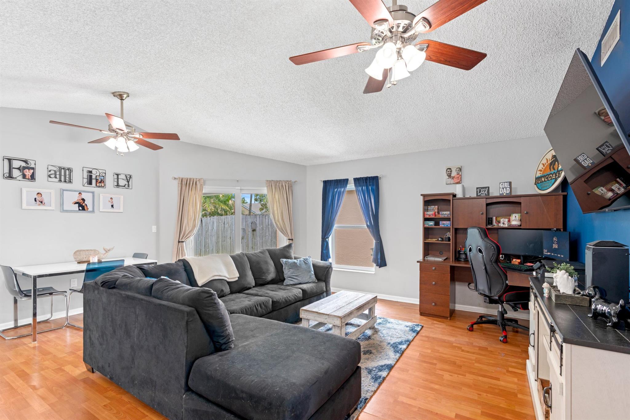 4424 SW 72nd Terrace