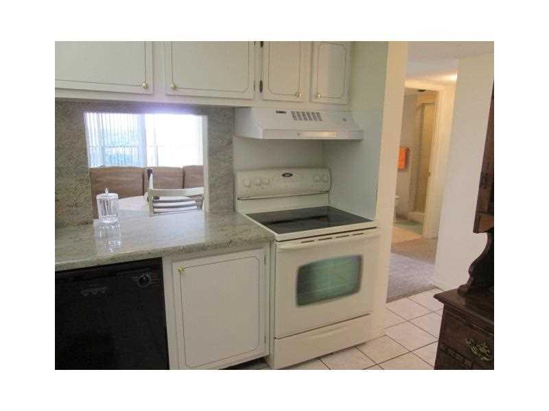 DRAKE TOWER - Residential