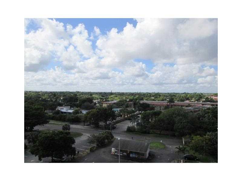 DRAKE TOWER - Residential