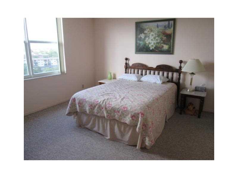 DRAKE TOWER - Residential