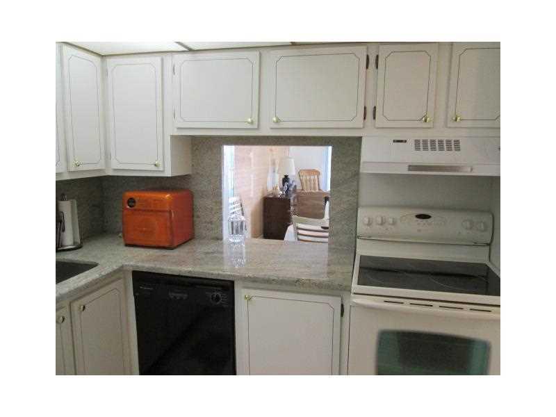 DRAKE TOWER - Residential