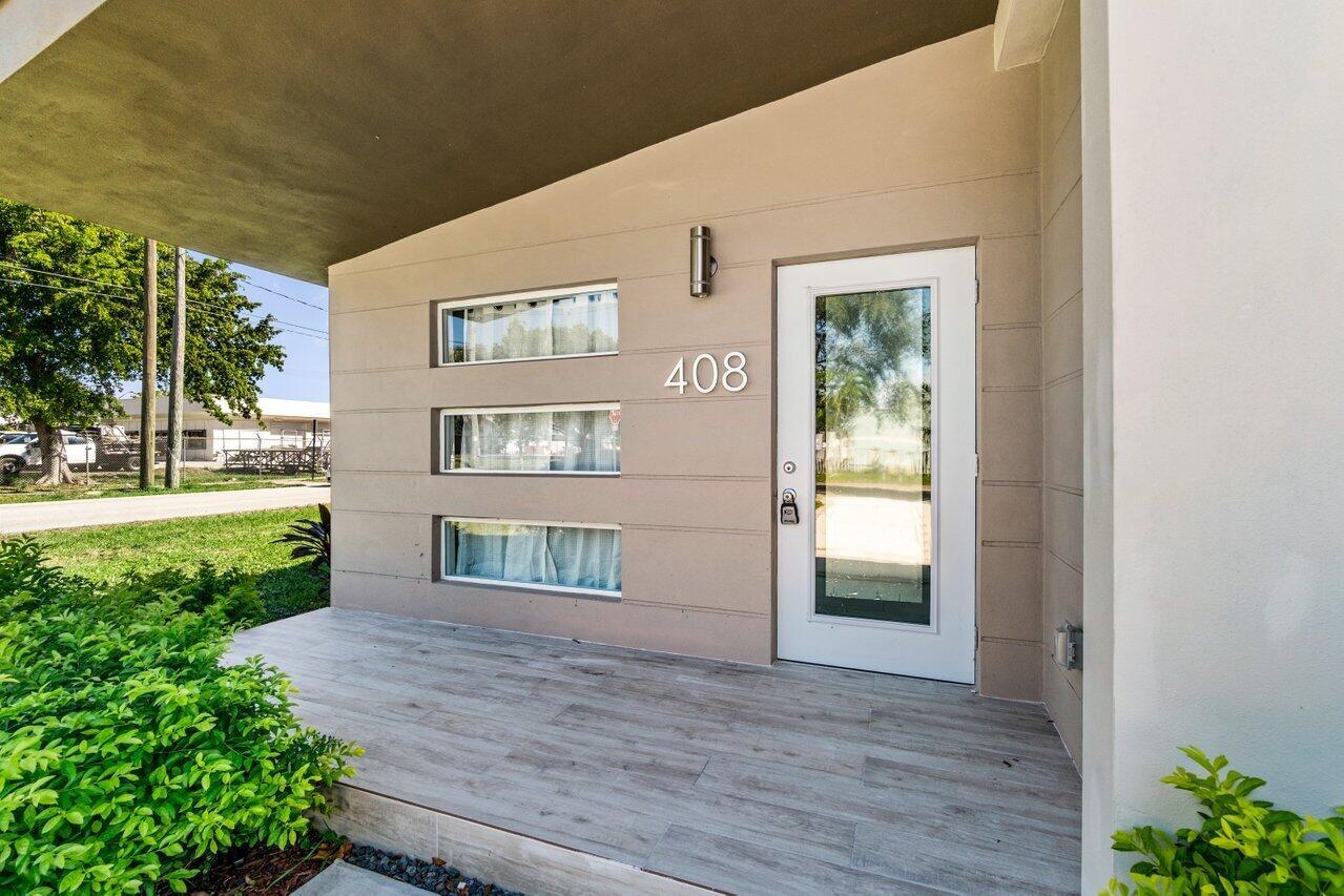 408 SW 4th Street