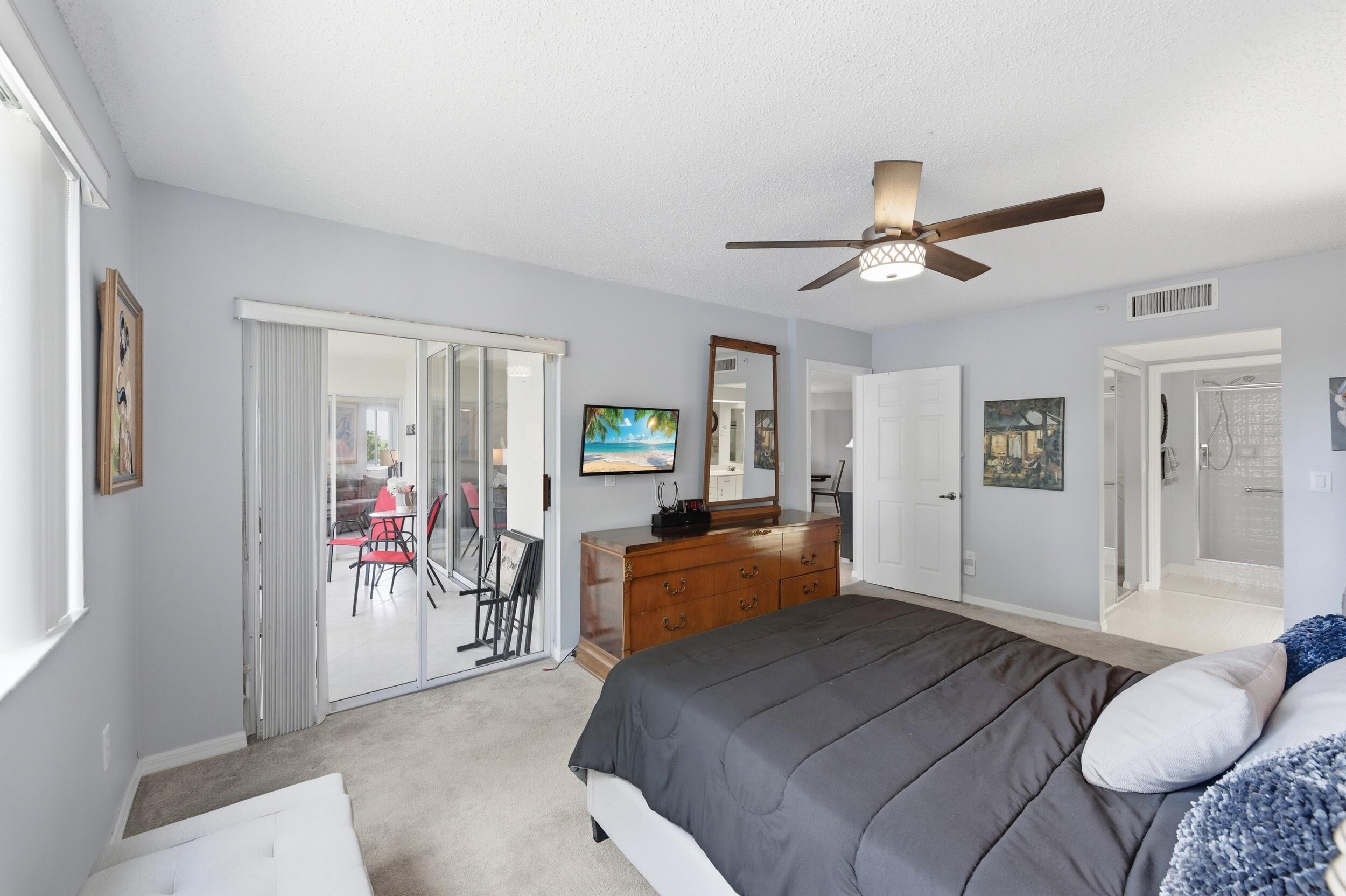 WELDON CONDOMINIUM - Residential