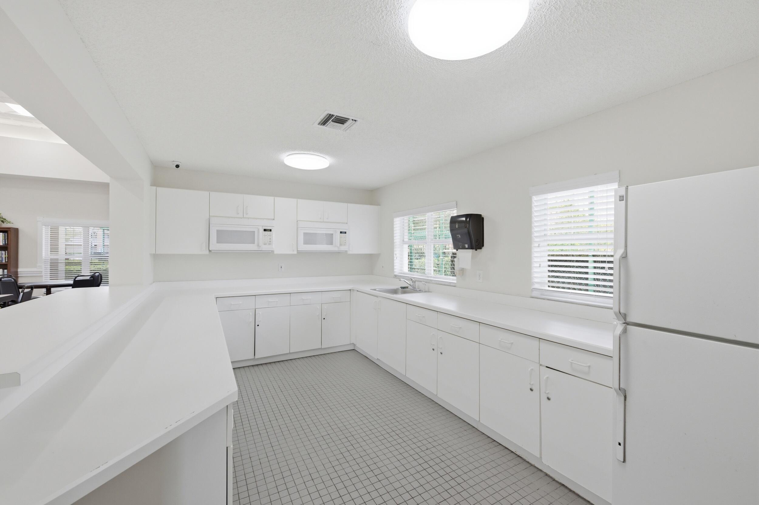 WELDON CONDOMINIUM - Residential