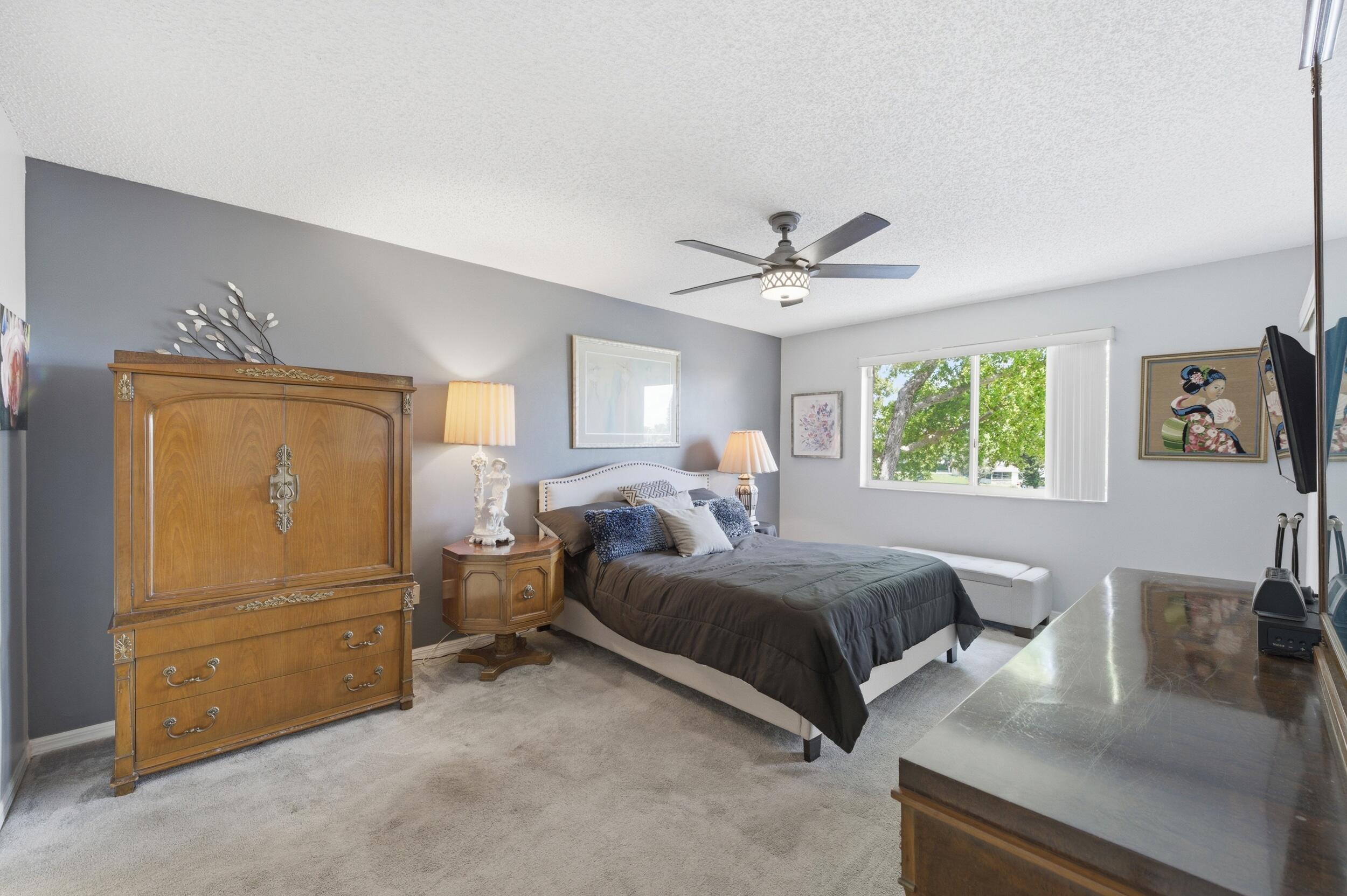 WELDON CONDOMINIUM - Residential