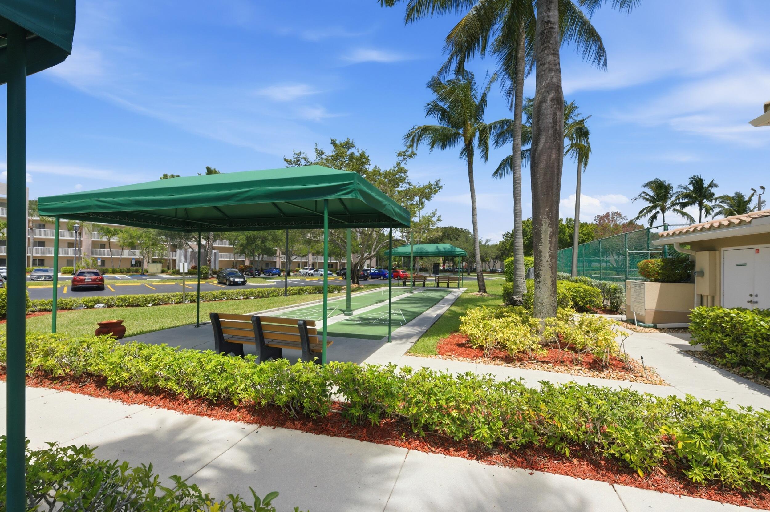 WELDON CONDOMINIUM - Residential