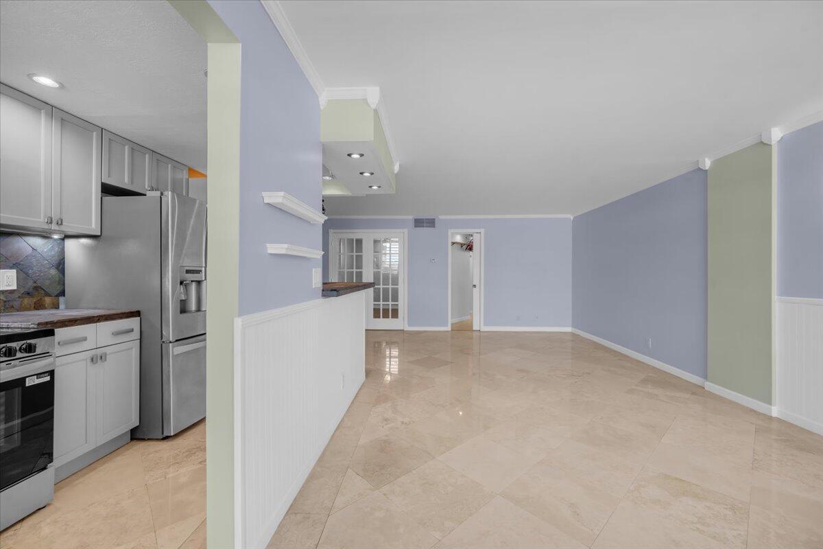 104 Paradise Harbour Boulevard 104
