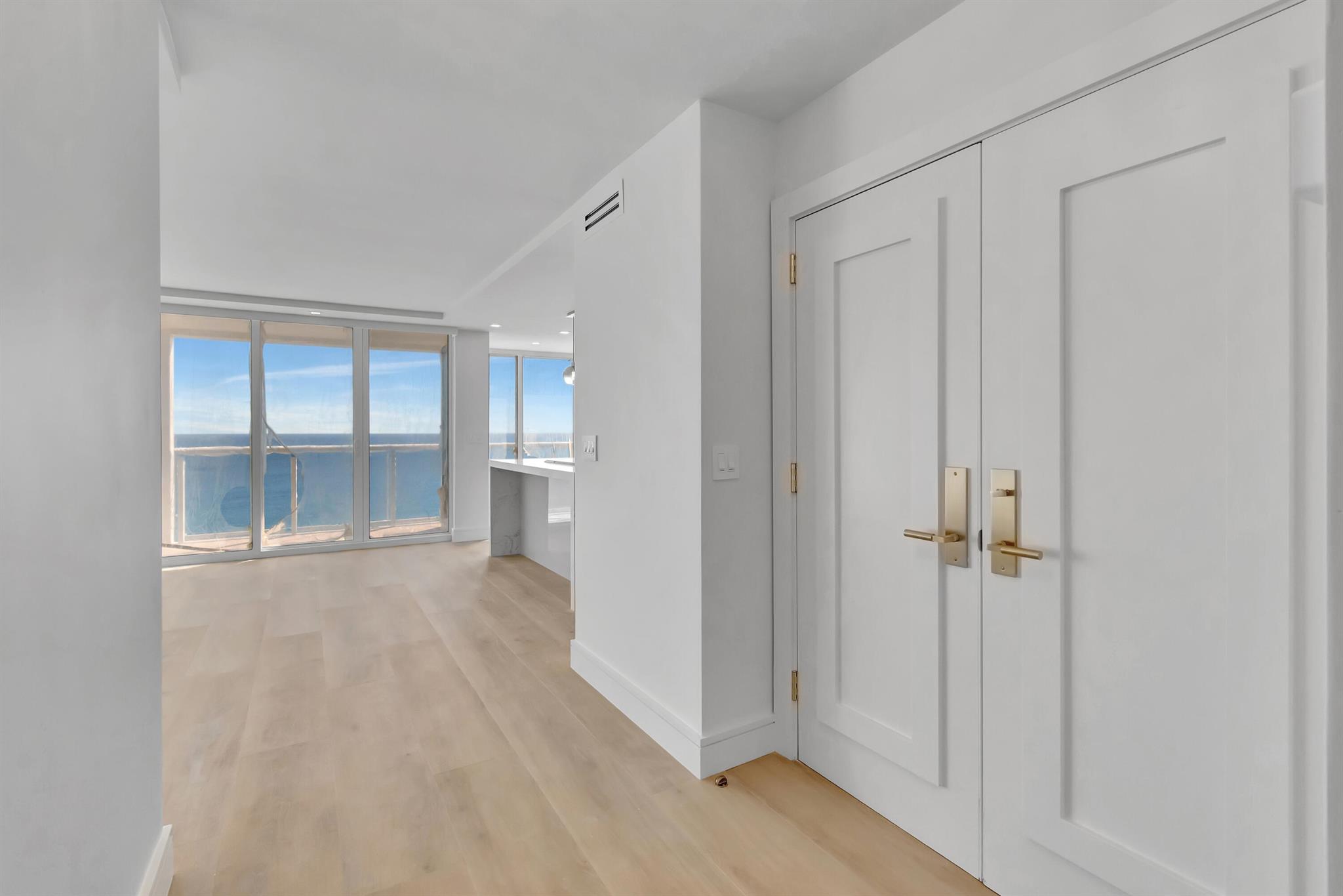 2800 S Ocean Boulevard S 19 C