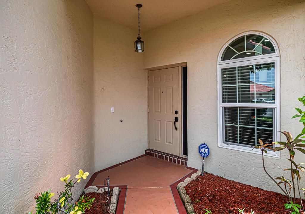 Photo of 2621 Crabapple Circle, Boynton Beach, FL 33436 (MLS # R10900527)