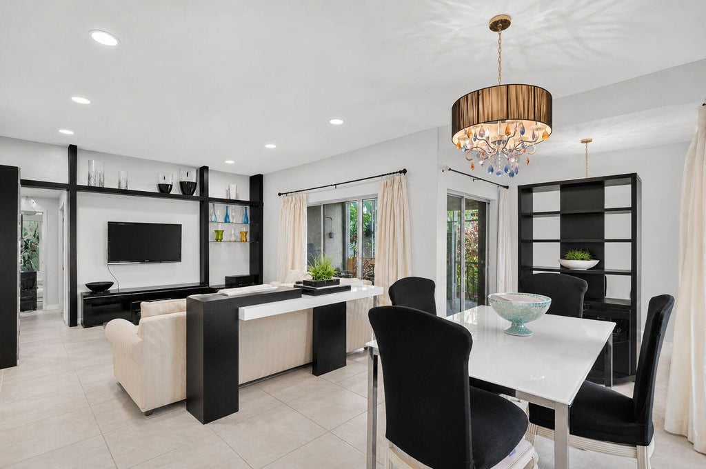 Photo of 6487 Via Regina, Boca Raton, FL 33433 (MLS # B26073675)