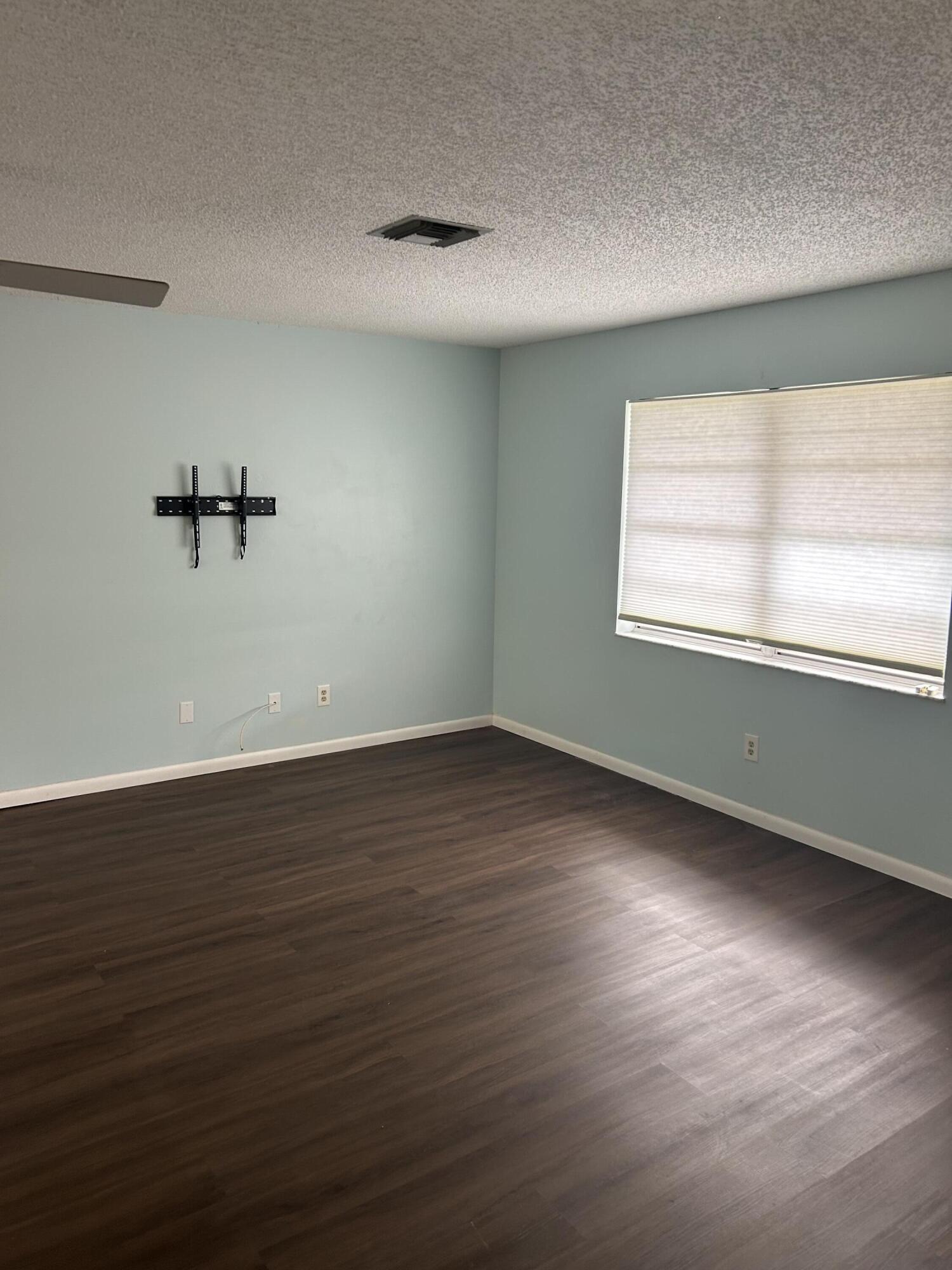 JENSEN PARK ESTATES - Residential