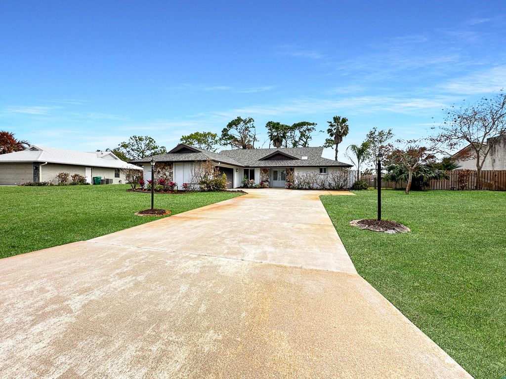 Photo of 5602 Eagle Drive, Fort Pierce, FL 34951 (MLS # R11164941)