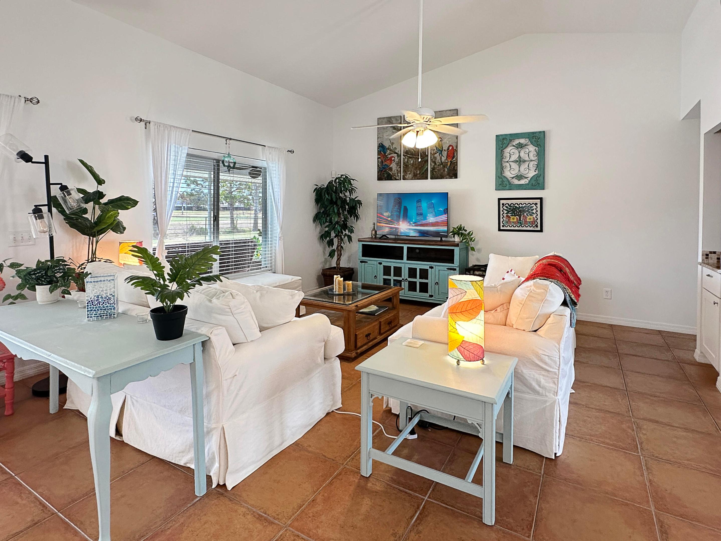 HOLIDAY PINES SUBDIVISION PHASE I - Residential