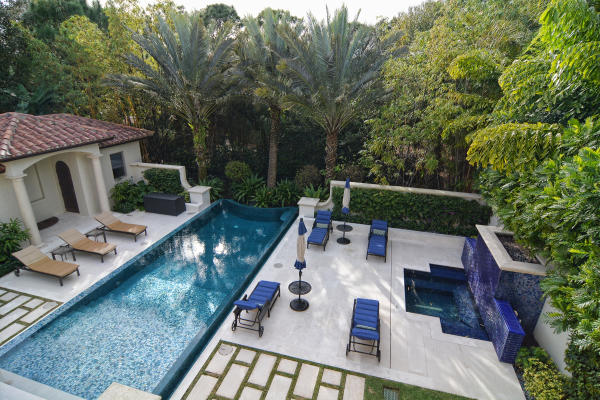 TRUMP NATIONAL GOLF CLUB - Residential