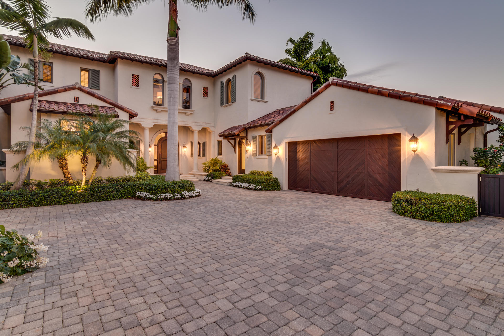 TRUMP NATIONAL GOLF CLUB - Residential