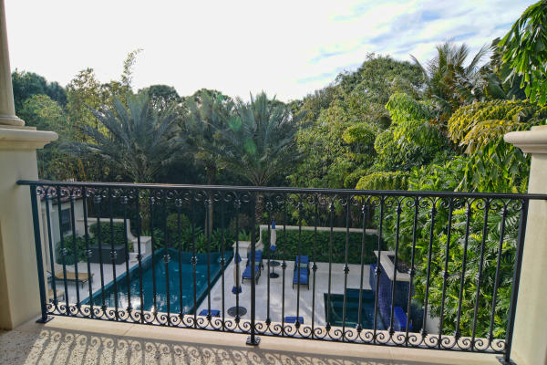 TRUMP NATIONAL GOLF CLUB - Residential