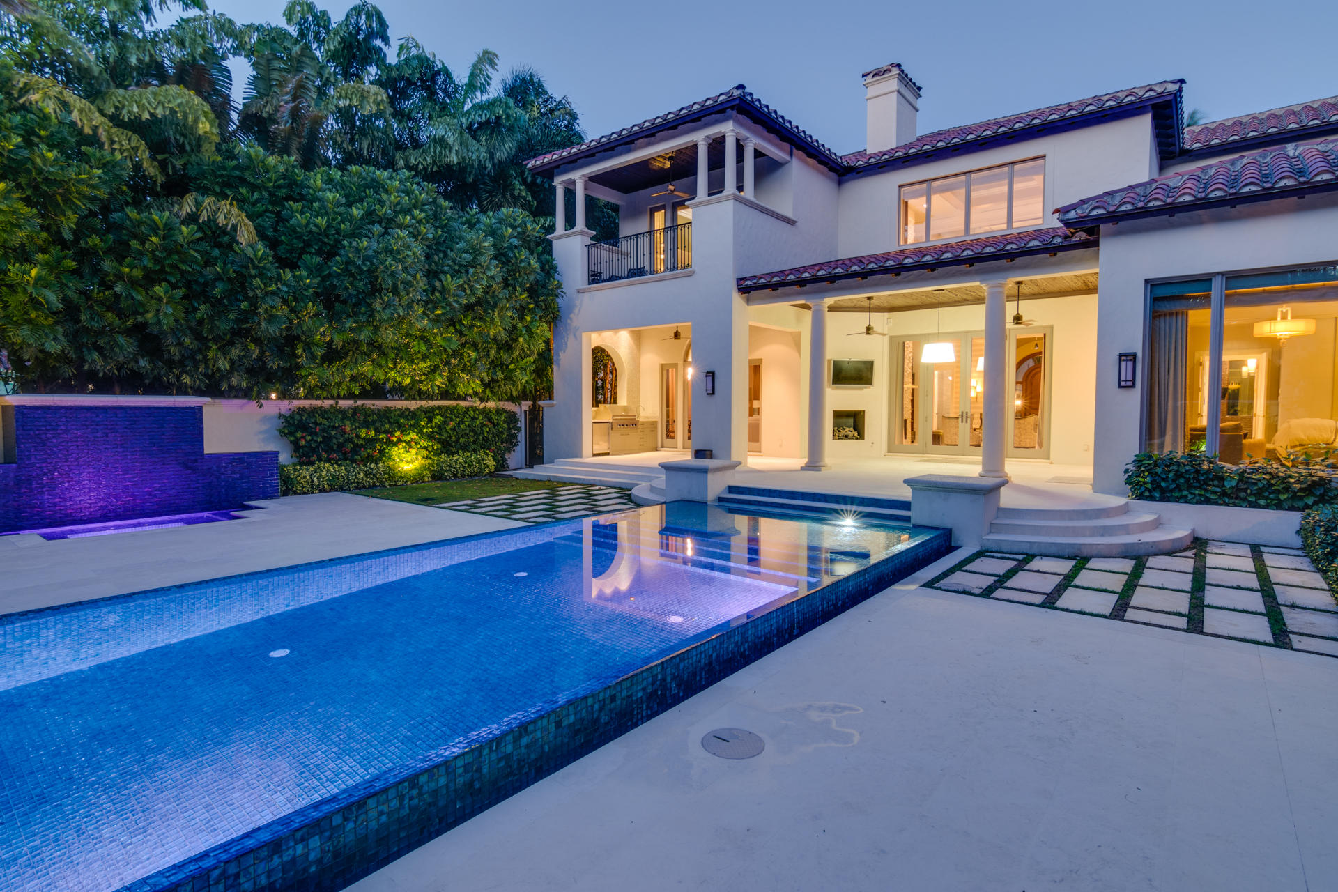 TRUMP NATIONAL GOLF CLUB - Residential