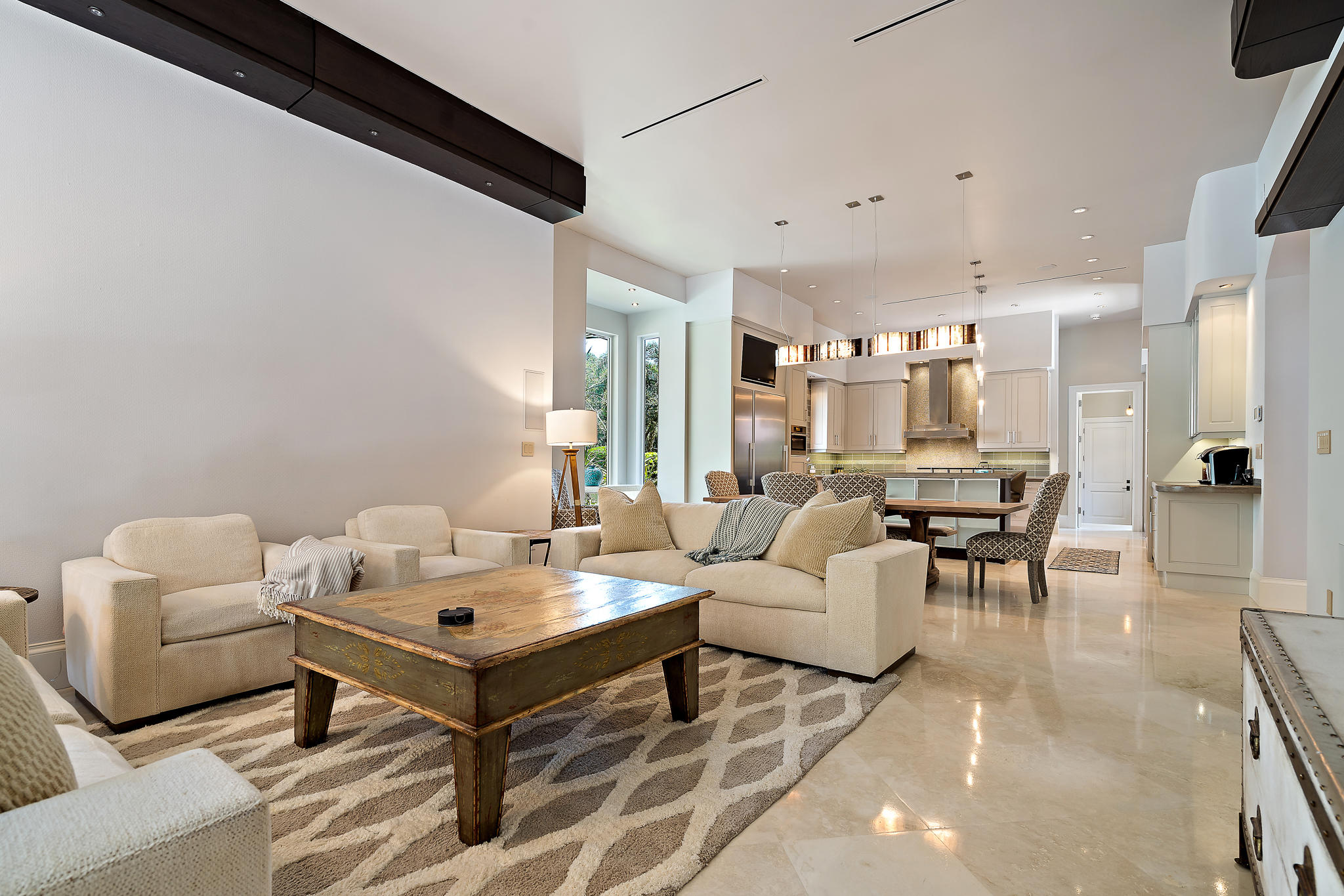 TRUMP NATIONAL GOLF CLUB - Residential