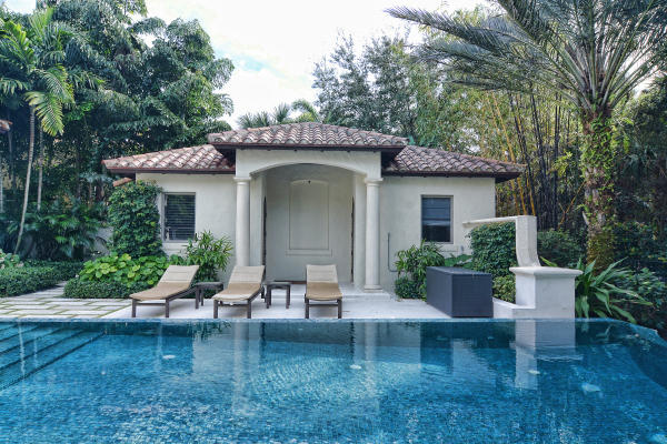 TRUMP NATIONAL GOLF CLUB - Residential