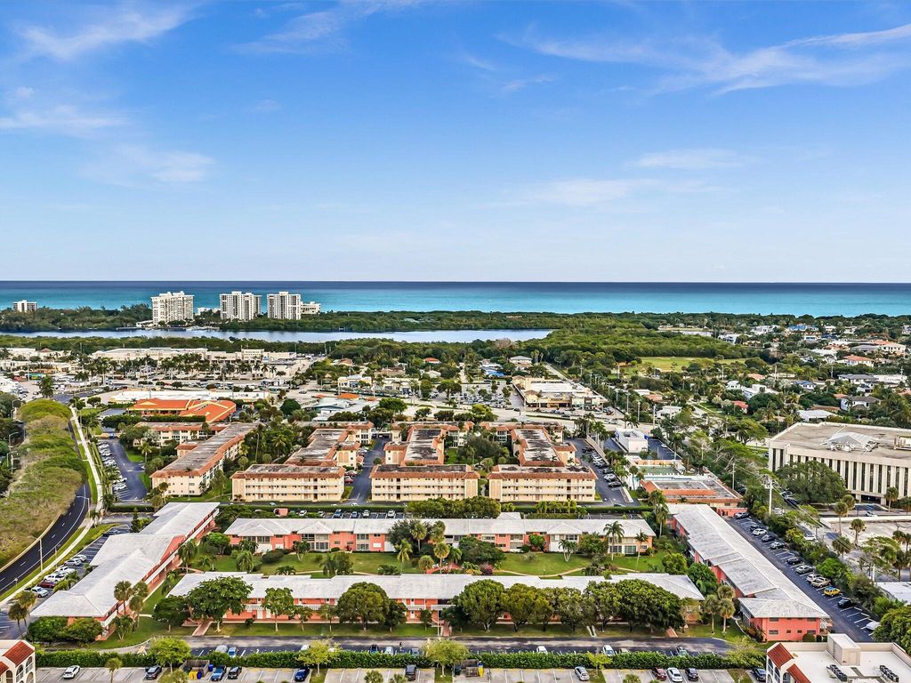 Photo of 300 NE 20th Street #411, Boca Raton, FL 33431 (MLS # R11140622)