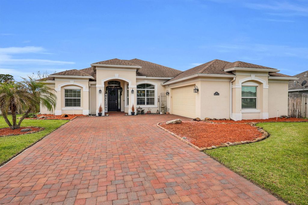 Photo of 5816 NW Whitecap Road, Port Saint Lucie, FL 34986 (MLS # B26016378)