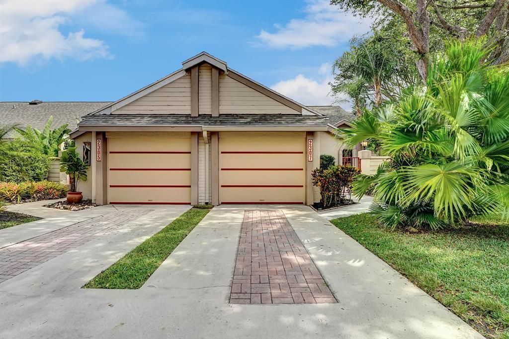 Photo of 2307 Landings Blvd Boulevard Blvd, Green Acres, FL 33413 (MLS # R10803334)