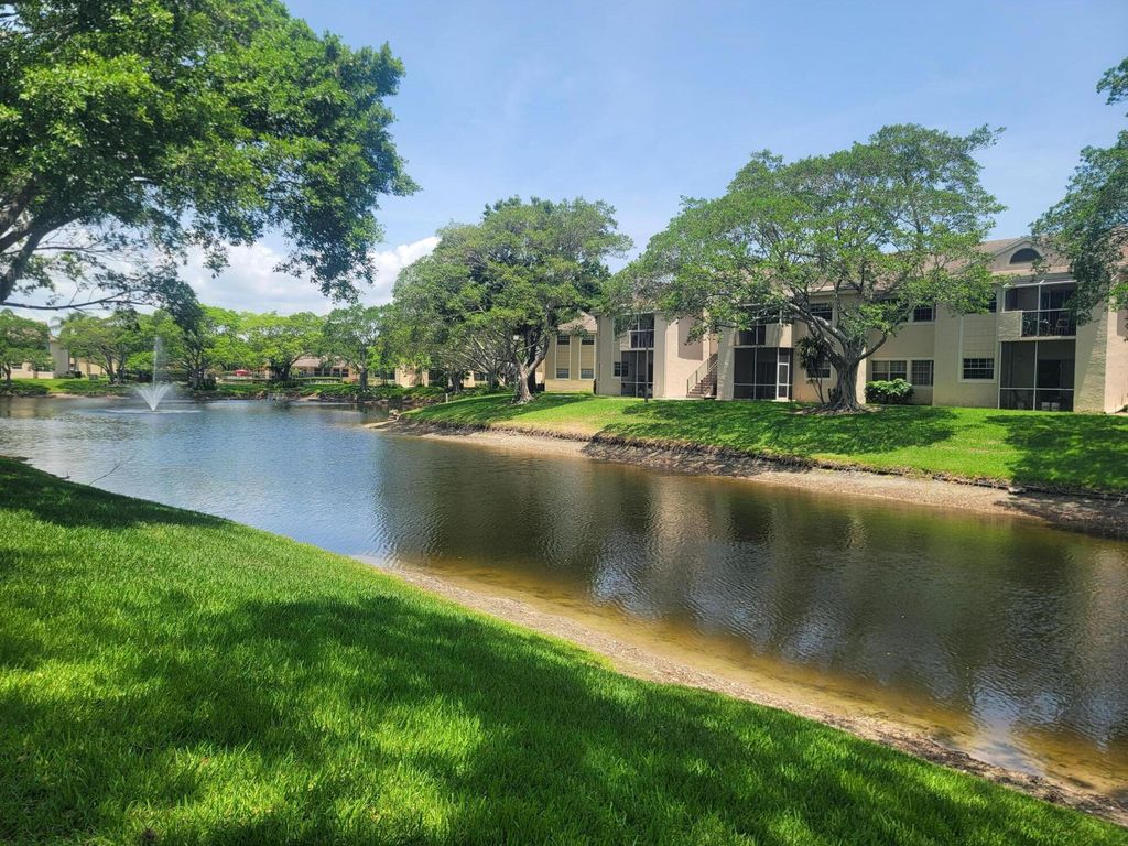 Photo of 611 Cypress Lake Boulevard #F15, Deerfield Beach, FL 33064 (MLS # R11094814)