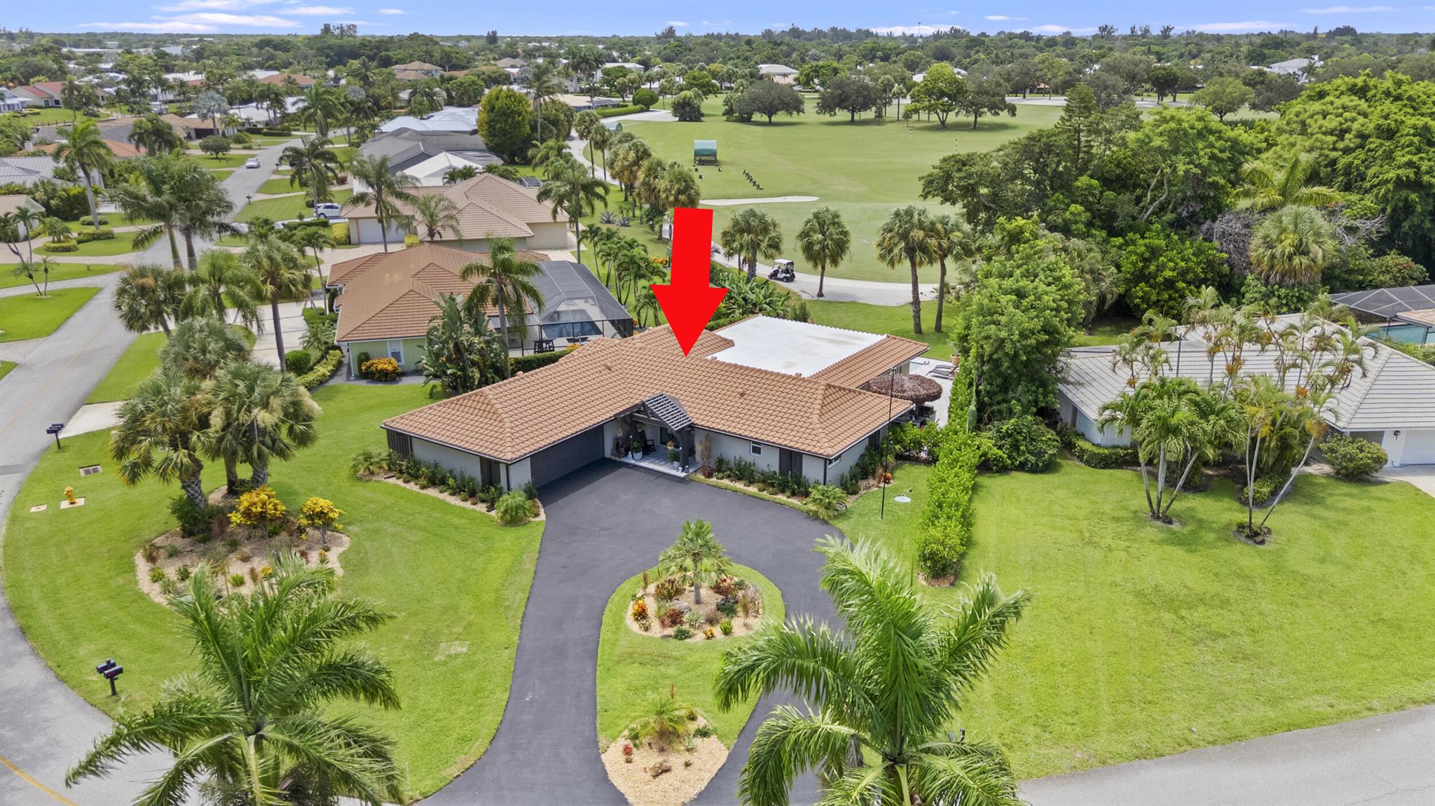 YACHT & COUNTRY CLUB - Residential