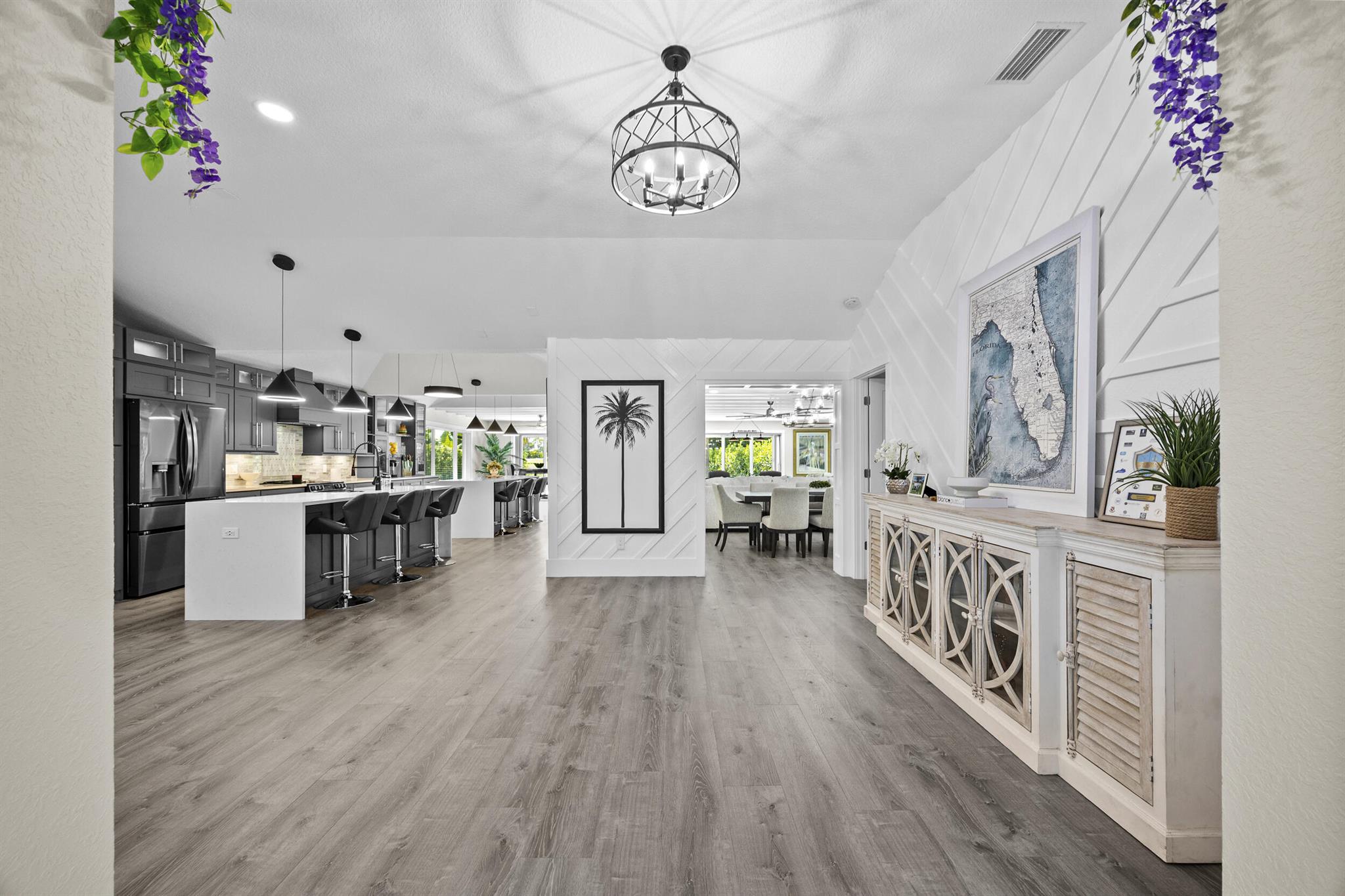 YACHT & COUNTRY CLUB - Residential