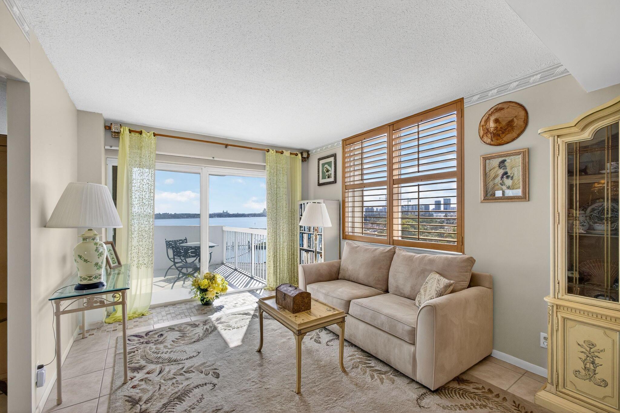 PORTOFINO CONDO PT OF LTS - Residential