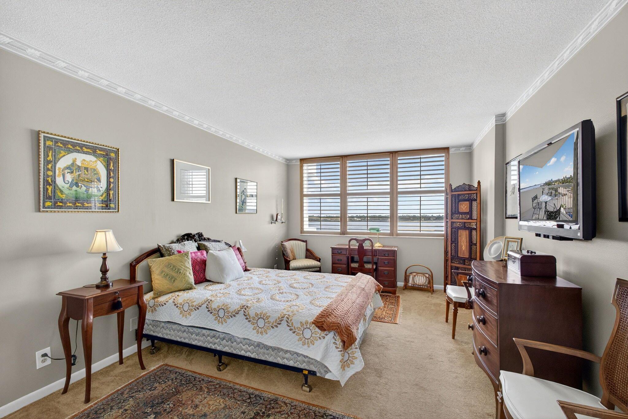 PORTOFINO CONDO PT OF LTS - Residential