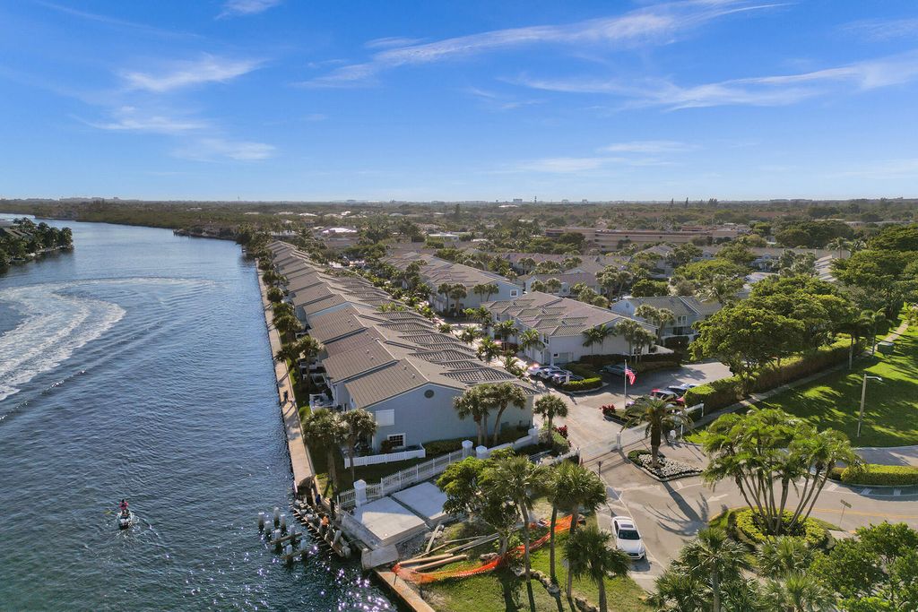 Photo of 876 Jeffery Street, Boca Raton, FL 33487 (MLS # B26010508)