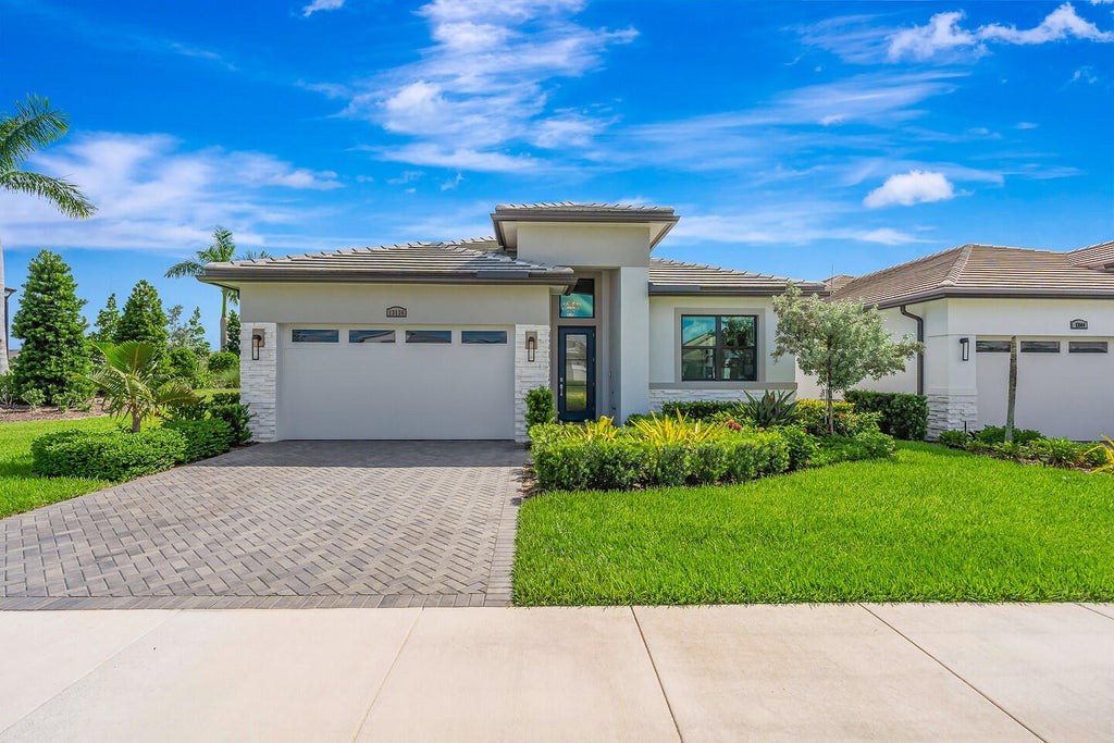Photo of 13136 Shinnecock Drive, Port Saint Lucie, FL 34987 (MLS # B26069724)