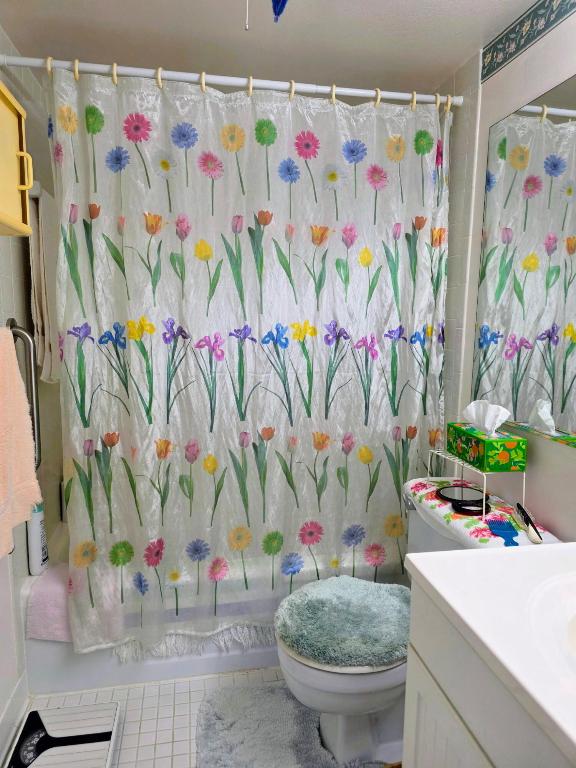 PINE RIDGE SOUTH IV CONDO - Residential