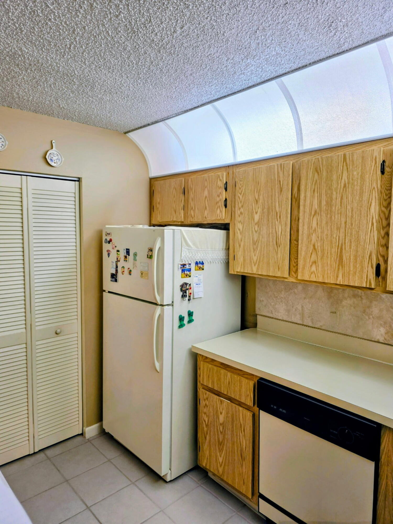 PINE RIDGE SOUTH IV CONDO - Residential