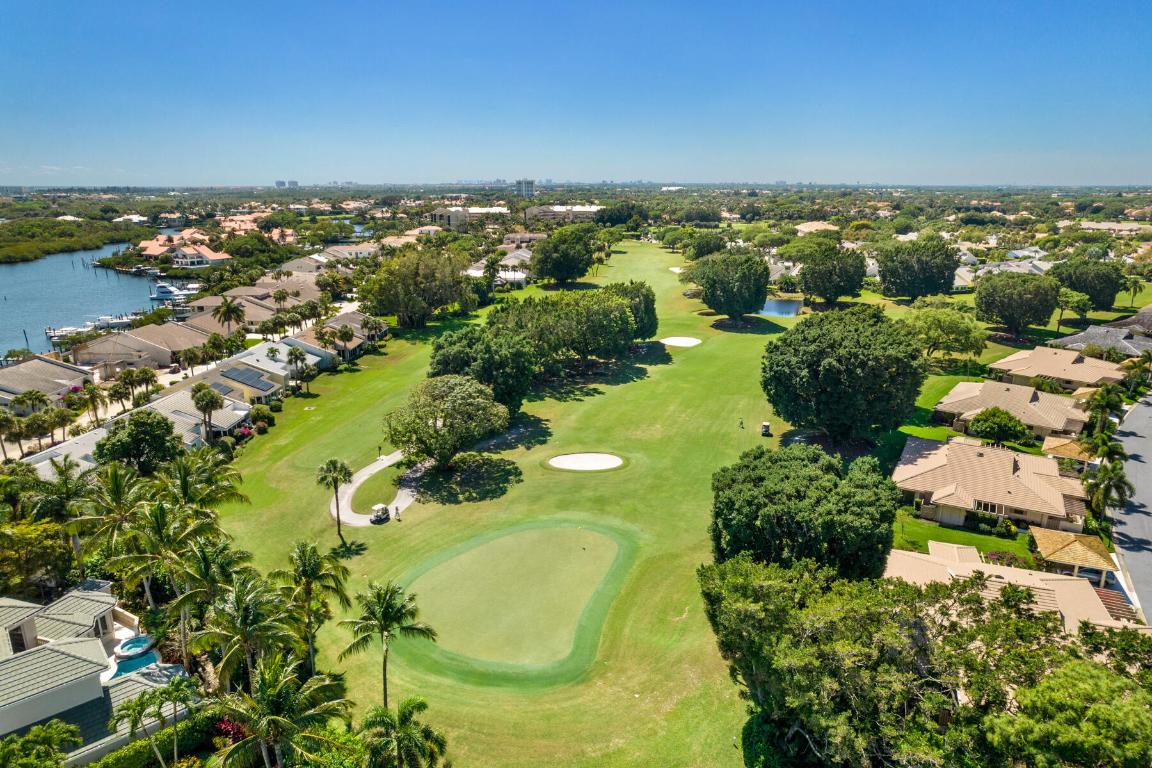 Jonathans Landing - Residential