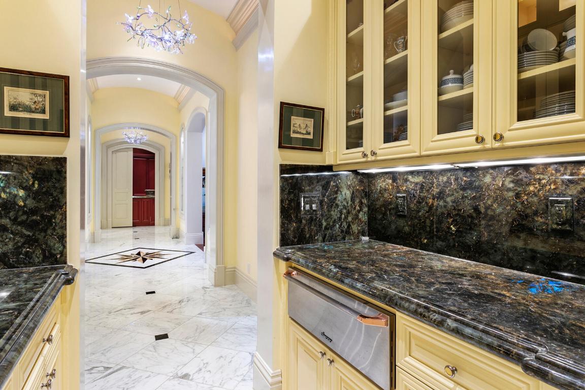 Jonathans Landing - Residential