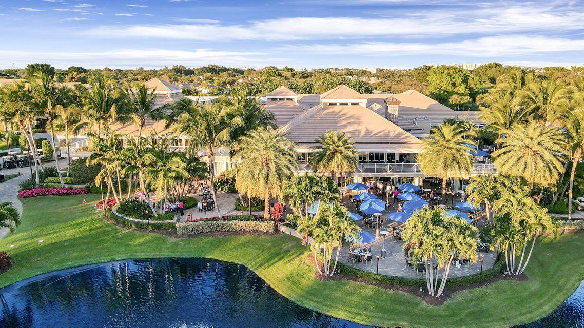 Jonathans Landing - Residential