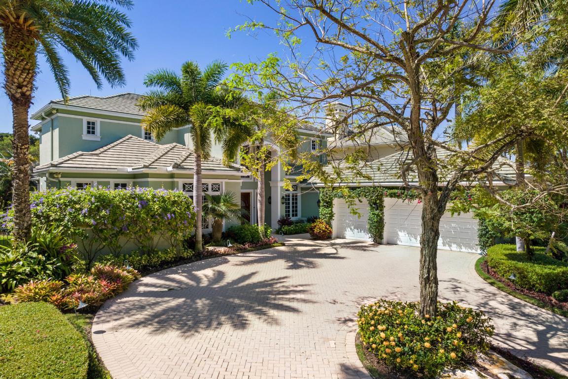 Jonathans Landing - Residential