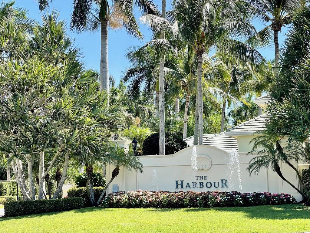 Jonathans Landing - Residential