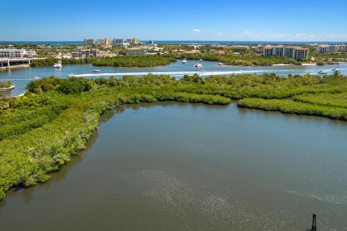 Jonathans Landing - Residential