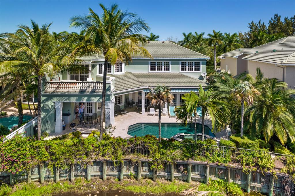 Jonathans Landing - Residential