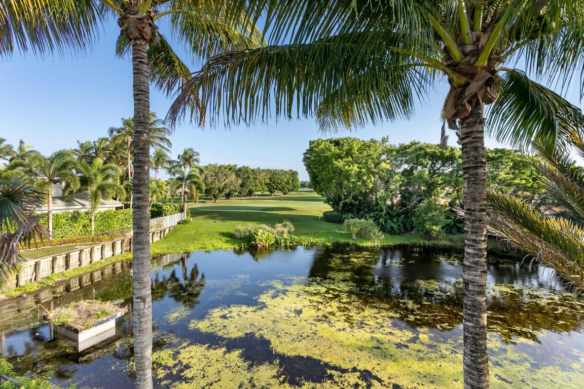 Jonathans Landing - Residential