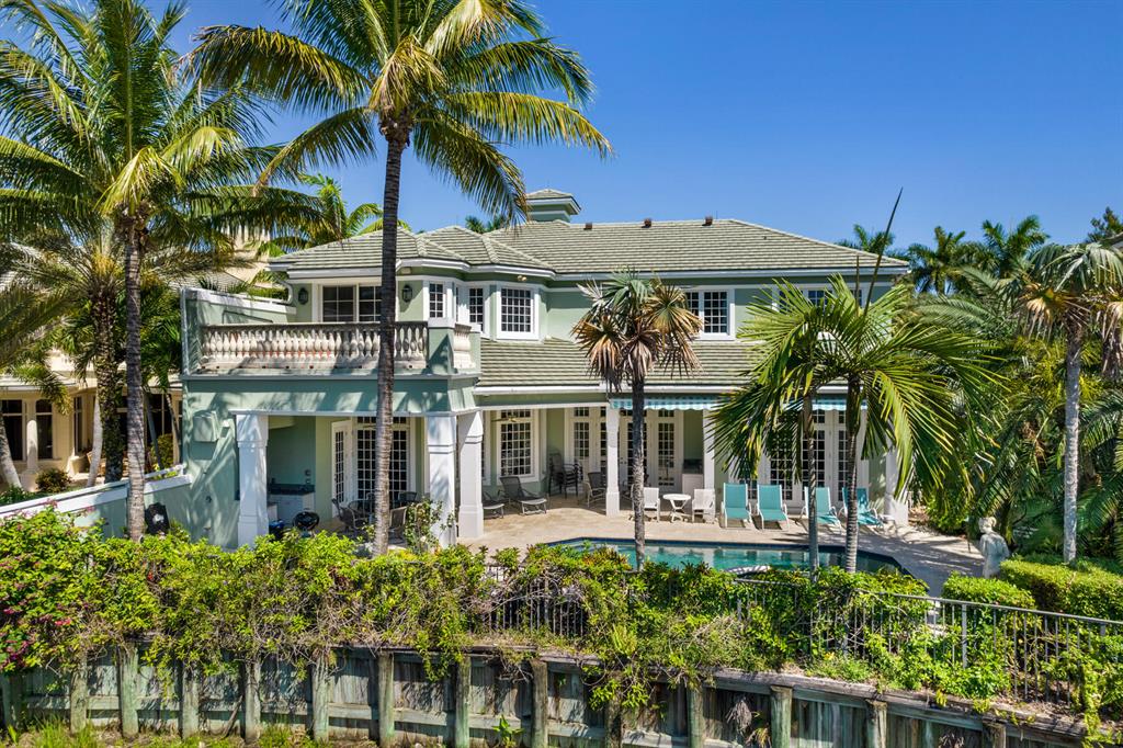 Jonathans Landing - Residential