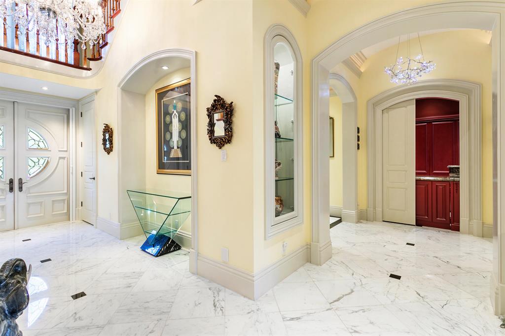 Jonathans Landing - Residential