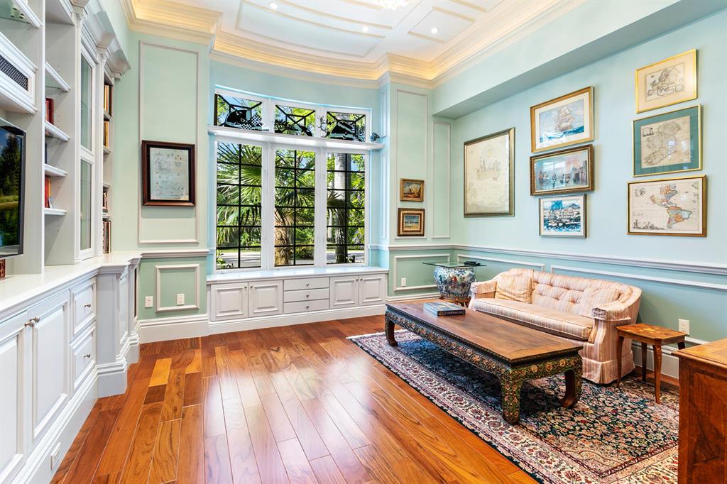 Jonathans Landing - Residential