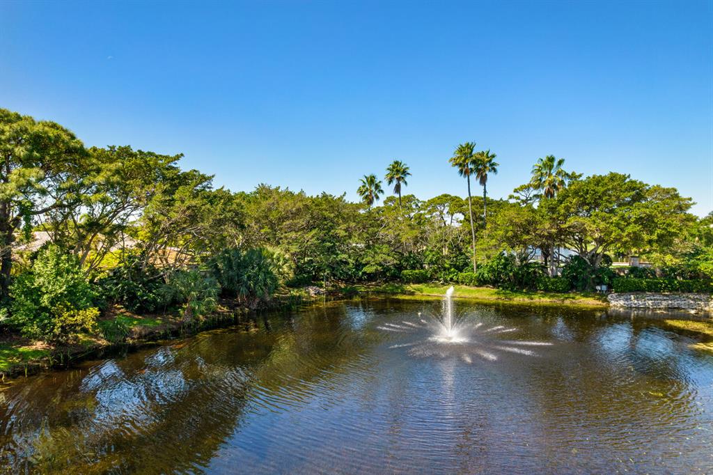 Jonathans Landing - Residential